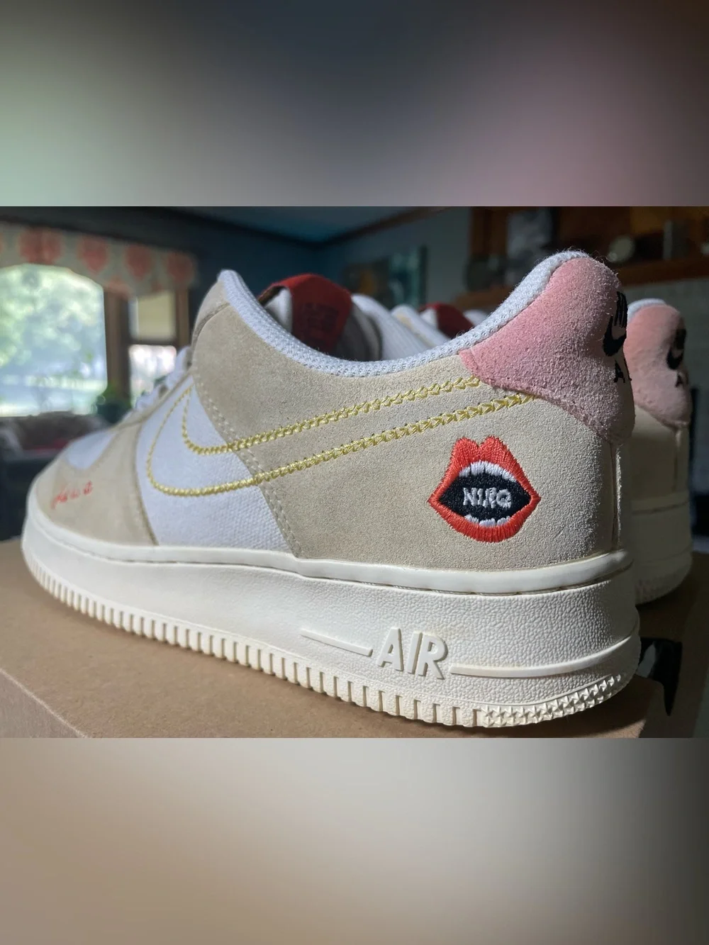 Women's Beige & White Low-Top Sneakers - Casual Comfort